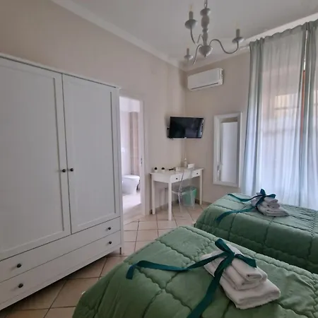 Nocleg ze śniadaniem B&B I Pini 3*